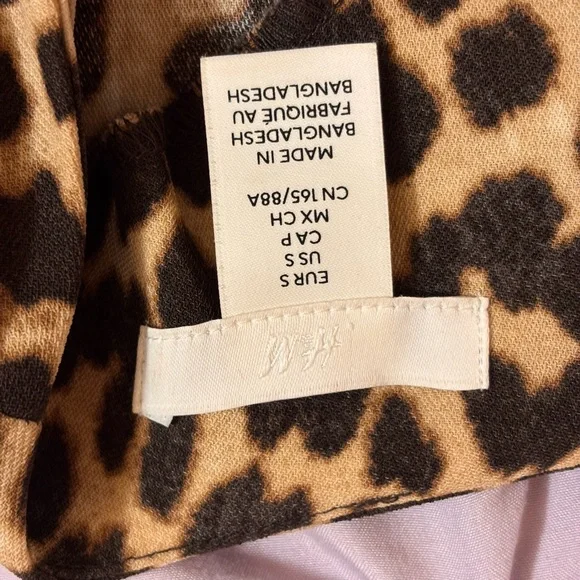 H&M Leopard Print Relaxed Fit Dress Size Small - Picture 6 of 6